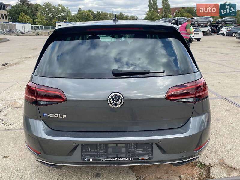 Хетчбек Volkswagen e-Golf 2019 в Ужгороді