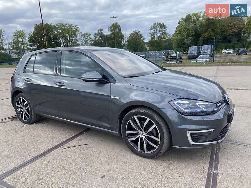 Хетчбек Volkswagen e-Golf 2019 в Ужгороді