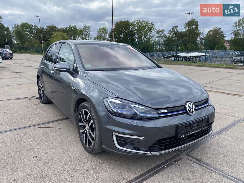 Хетчбек Volkswagen e-Golf 2019 в Ужгороді