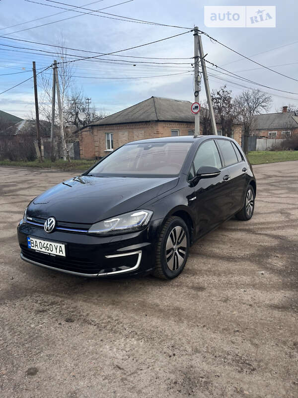 Хетчбек Volkswagen e-Golf 2018 в Кропивницькому