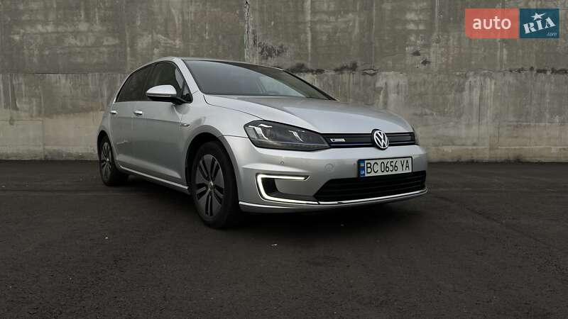 Хэтчбек Volkswagen e-Golf 2015 в Львове