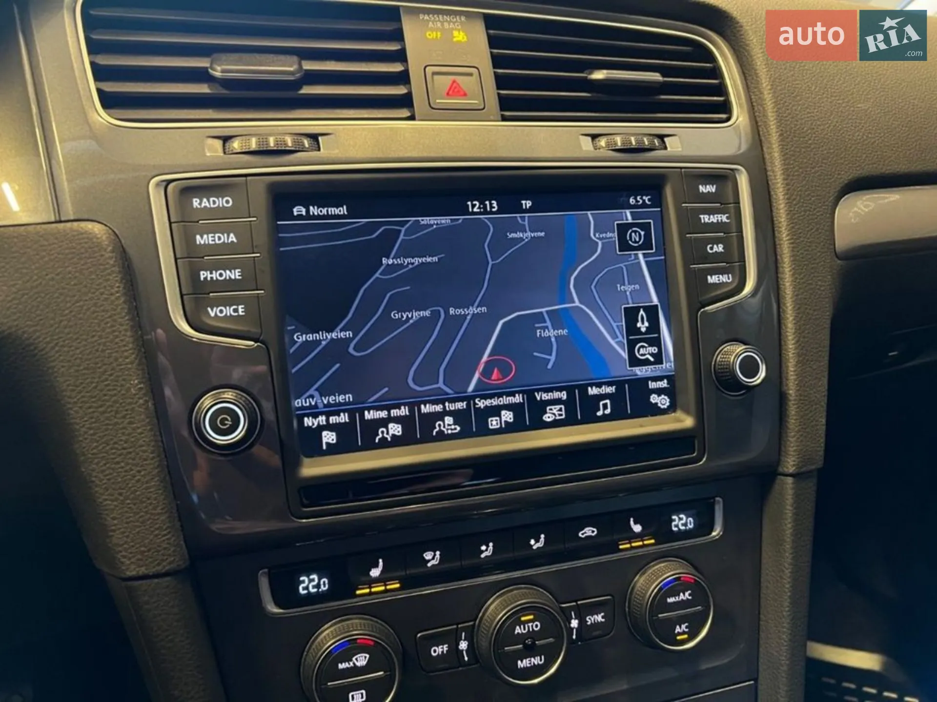 Volkswagen e-Golf 2015 VIN WVWZZZAUZFW912034 фото оголошення 19 з 32