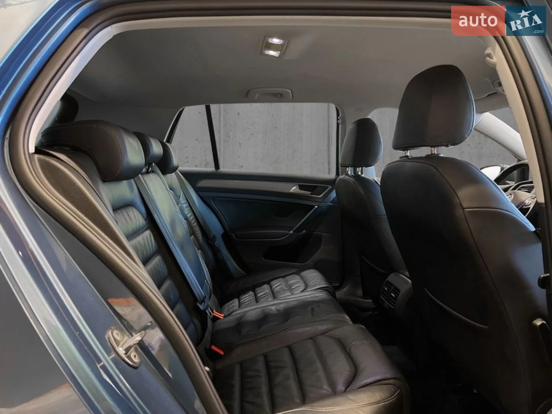 Volkswagen e-Golf 2015 VIN WVWZZZAUZFW912034 фото оголошення 26 з 32