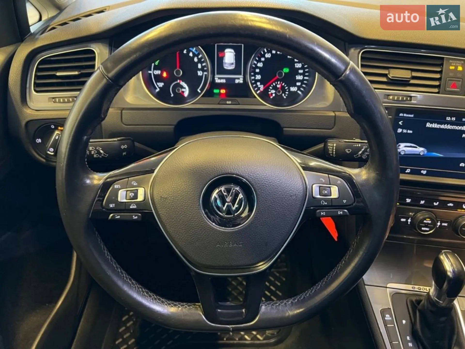 Volkswagen e-Golf 2015 VIN WVWZZZAUZFW912034 фото оголошення 25 з 32