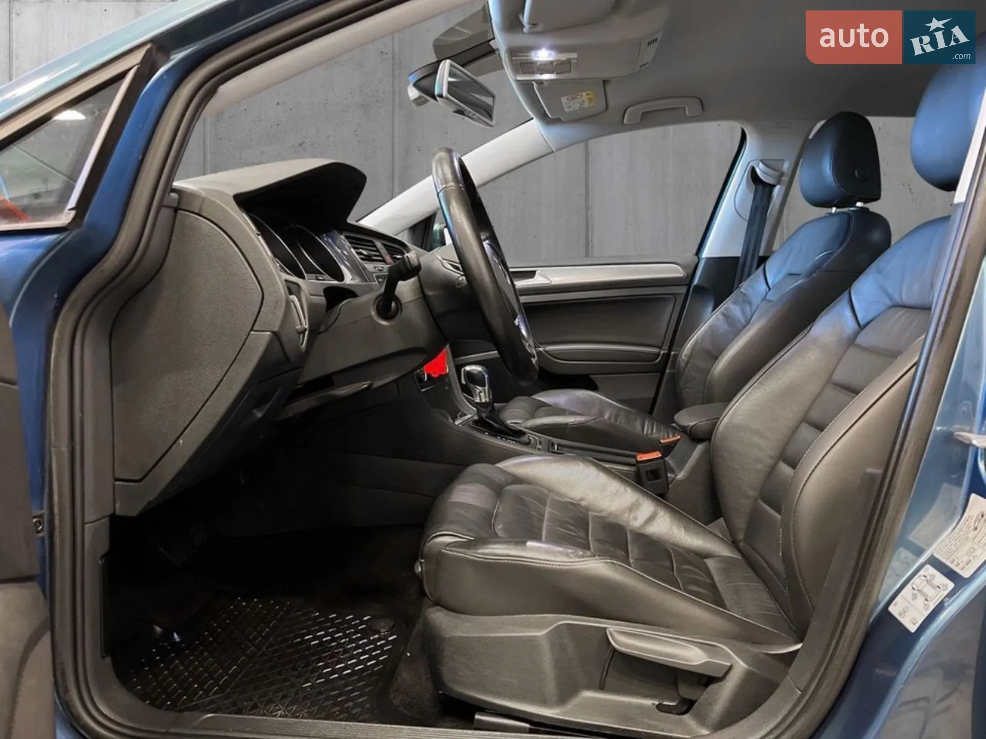 Volkswagen e-Golf 2015 VIN WVWZZZAUZFW912034 фото оголошення 31 з 32
