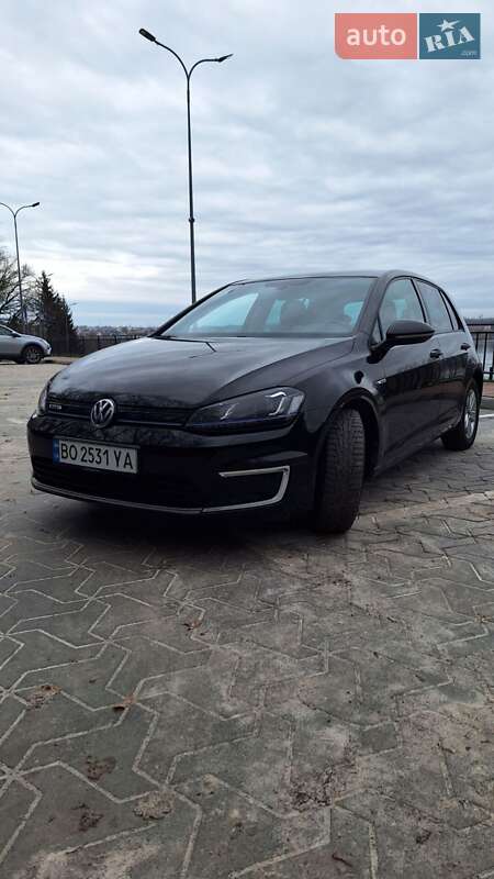 Хэтчбек Volkswagen e-Golf 2017 в Тернополе фото 3 Хэтчбек Volkswagen e-Golf 2017 в Тернополе