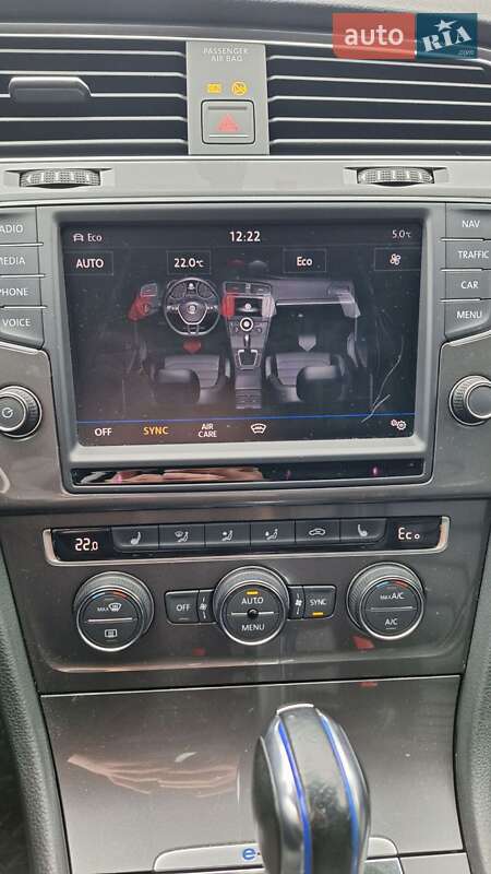 Хэтчбек Volkswagen e-Golf 2017 в Тернополе фото 12 Хэтчбек Volkswagen e-Golf 2017 в Тернополе