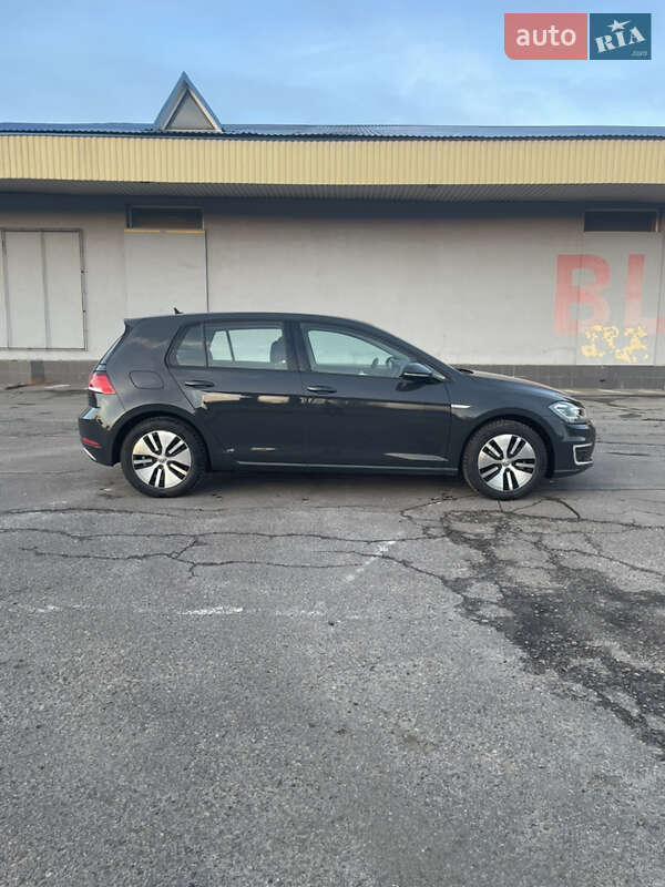 Хэтчбек Volkswagen e-Golf 2020 в Львове