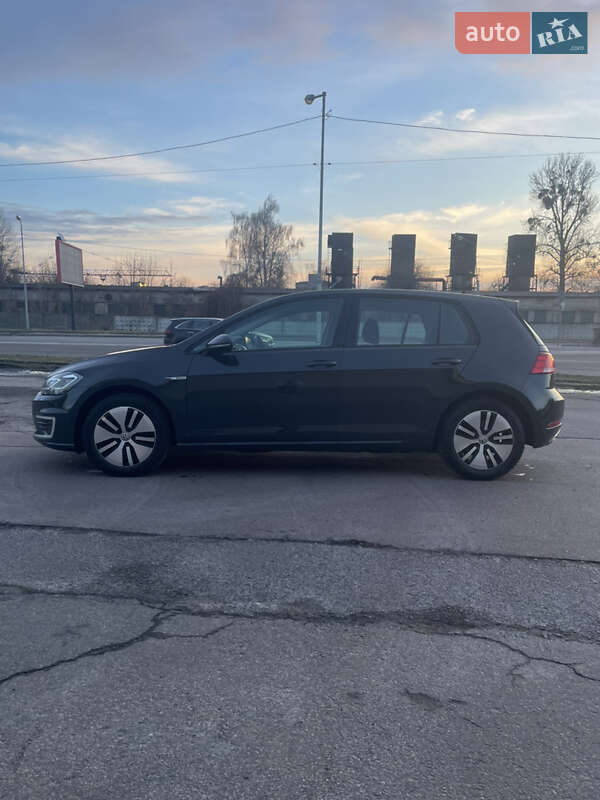 Хэтчбек Volkswagen e-Golf 2020 в Львове