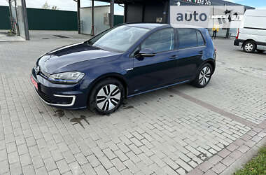 Хэтчбек Volkswagen e-Golf 2015 в Львове