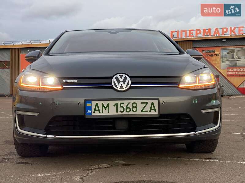 Хэтчбек Volkswagen e-Golf 2018 в Житомире