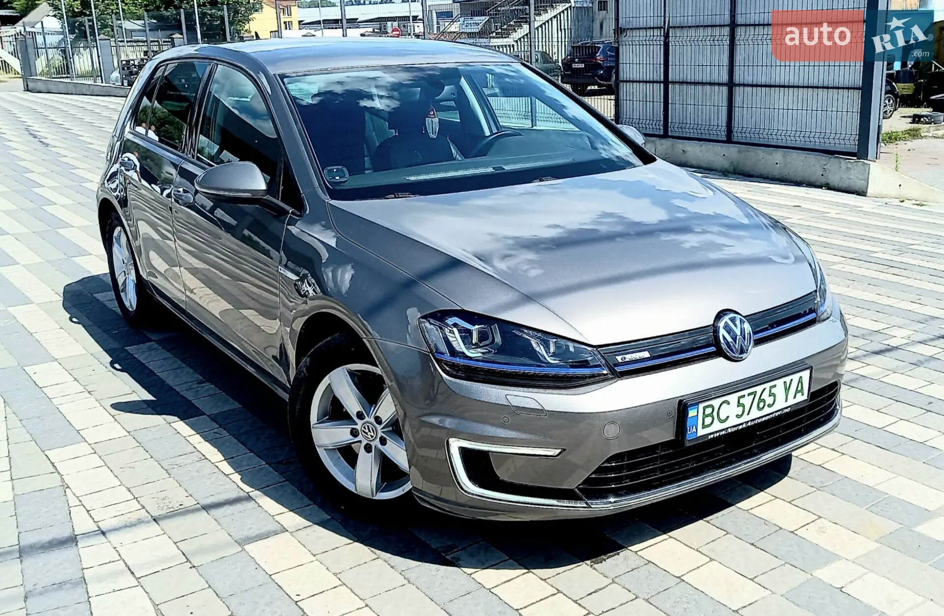 2016 Volkswagen Golf - фото 1