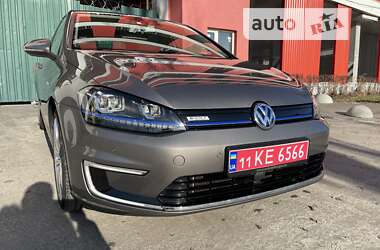 Хэтчбек Volkswagen e-Golf 2014 в Киеве