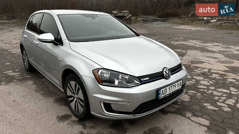 Хетчбек Volkswagen e-Golf 2015 в Вінниці