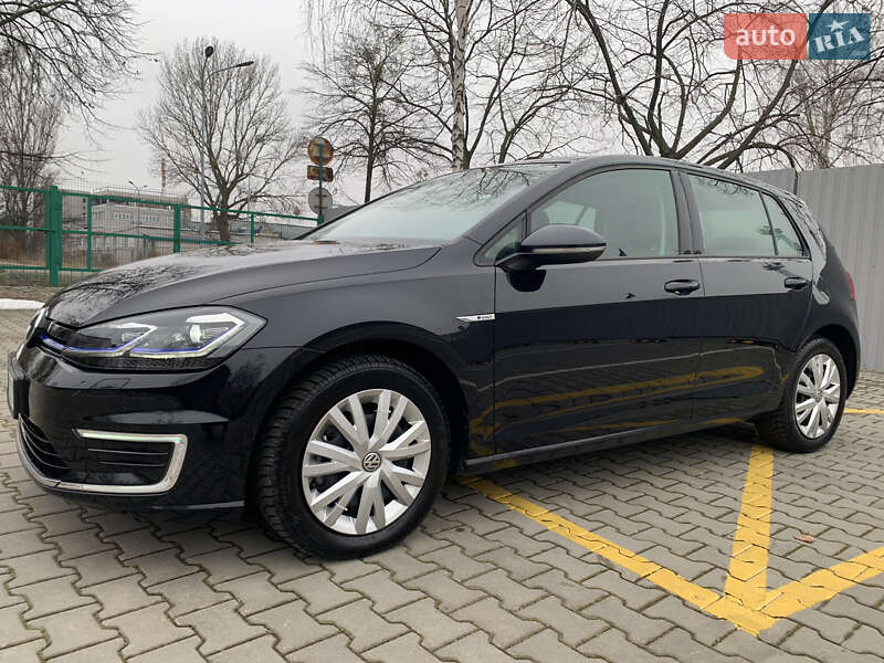 Хетчбек Volkswagen e-Golf 2020 в Києві