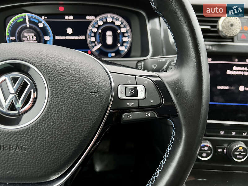 Хэтчбек Volkswagen e-Golf 2019 в Виннице