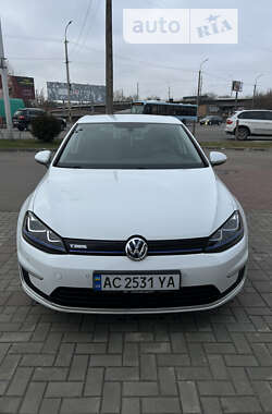 Хетчбек Volkswagen e-Golf 2015 в Луцьку