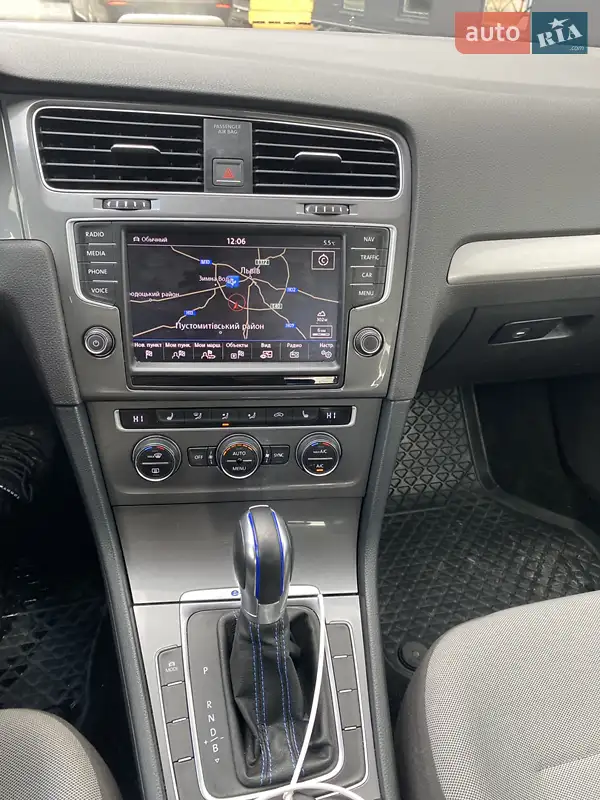 Volkswagen e-Golf