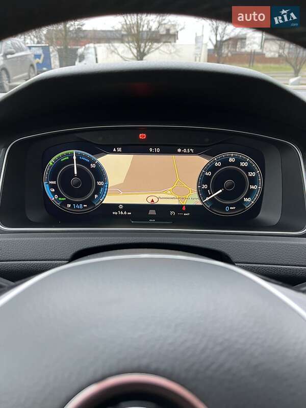 Хетчбек Volkswagen e-Golf 2018 в Рівному