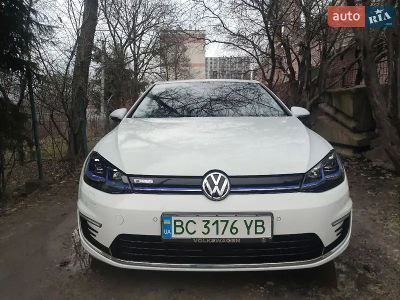 Хетчбек Volkswagen e-Golf 2020 в 