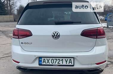 Хетчбек Volkswagen e-Golf 2017 в Харкові
