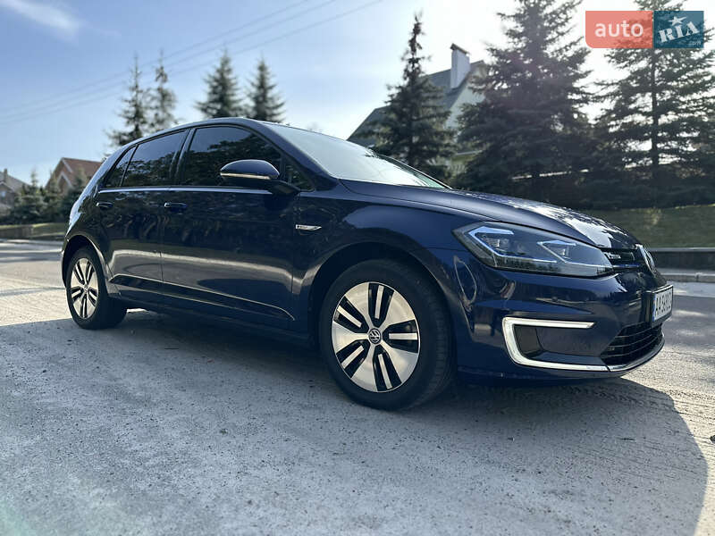 Хэтчбек Volkswagen e-Golf 2018 в Киеве фото 4 Хэтчбек Volkswagen e-Golf 2018 в Киеве