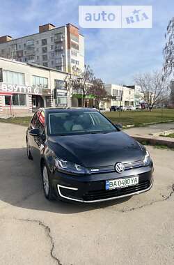 Хэтчбек Volkswagen e-Golf 2015 в Кропивницком