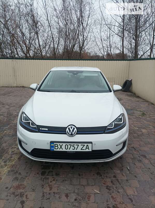 Volkswagen e-Golf 2016