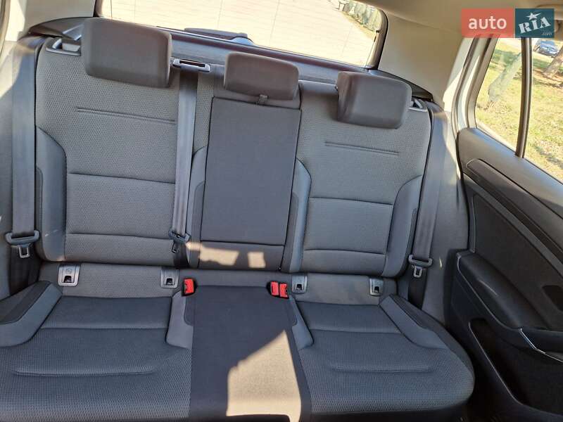 Хэтчбек Volkswagen e-Golf 2018 в Виннице фото 21 Хэтчбек Volkswagen e-Golf 2018 в Виннице