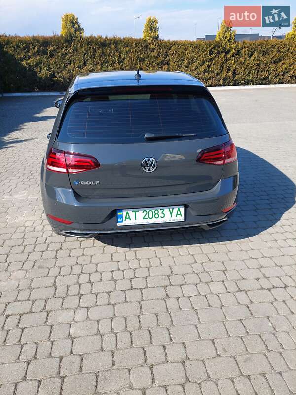 Хэтчбек Volkswagen e-Golf 2018 в Долине