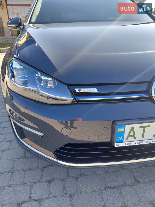 Хэтчбек Volkswagen e-Golf 2018 в Долине