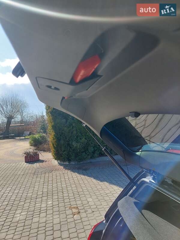 Хэтчбек Volkswagen e-Golf 2018 в Долине