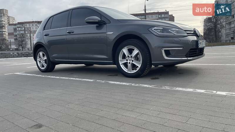 Хетчбек Volkswagen e-Golf 2018 в Сумах