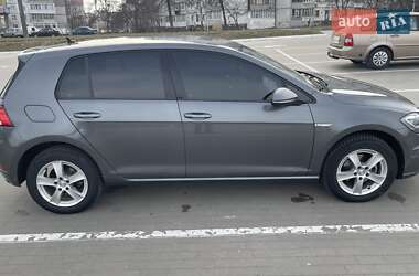 Хэтчбек Volkswagen e-Golf 2018 в Сумах