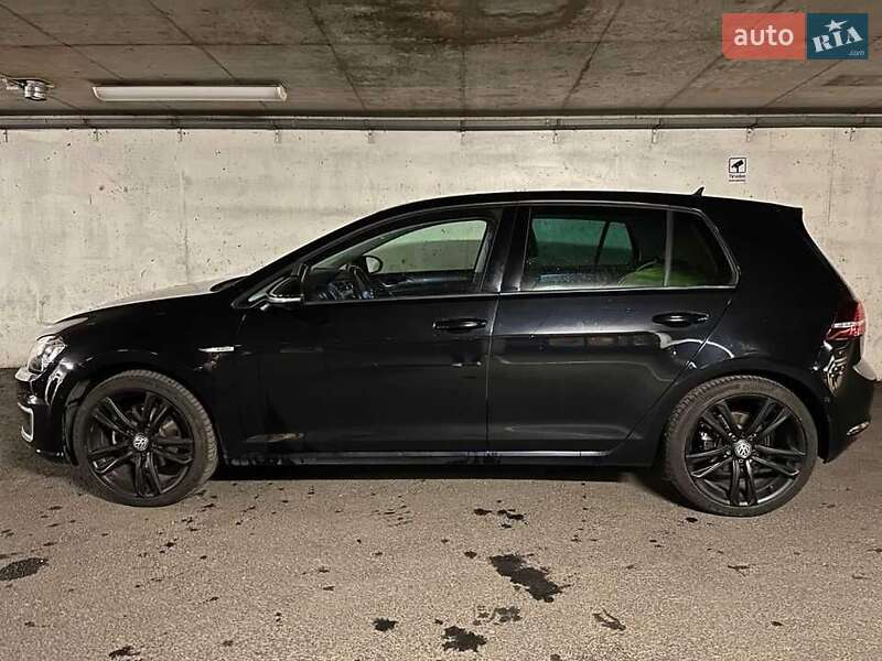 Хэтчбек Volkswagen e-Golf 2014 в Ивано-Франковске фото 14 Хэтчбек Volkswagen e-Golf 2014 в Ивано-Франковске