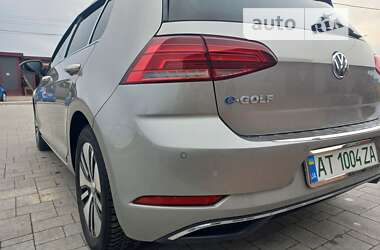 Хэтчбек Volkswagen e-Golf 2018 в Калуше
