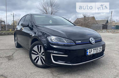 Хэтчбек Volkswagen e-Golf 2015 в Запорожье