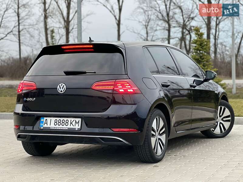 Хетчбек Volkswagen e-Golf 2018 в Києві
