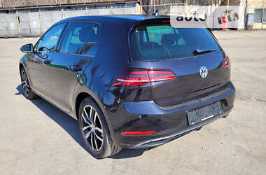 Хетчбек Volkswagen e-Golf 2019 в Києві