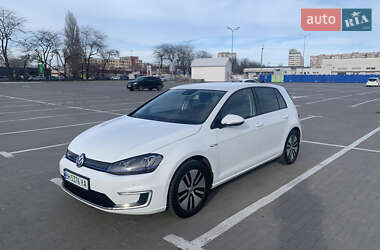 Хетчбек Volkswagen e-Golf 2015 в Одесі