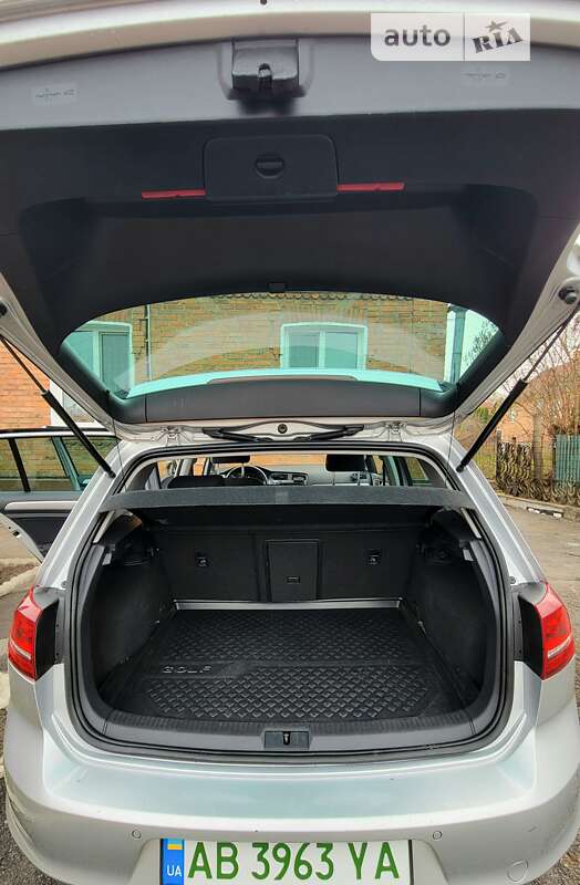 Хэтчбек Volkswagen e-Golf 2016 в Виннице