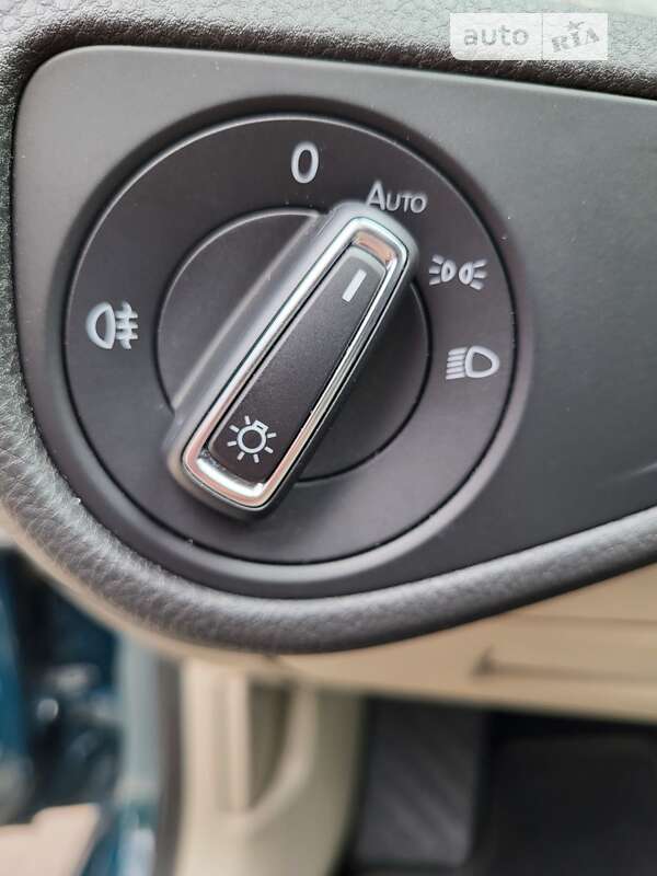 Хэтчбек Volkswagen e-Golf 2018 в Виннице