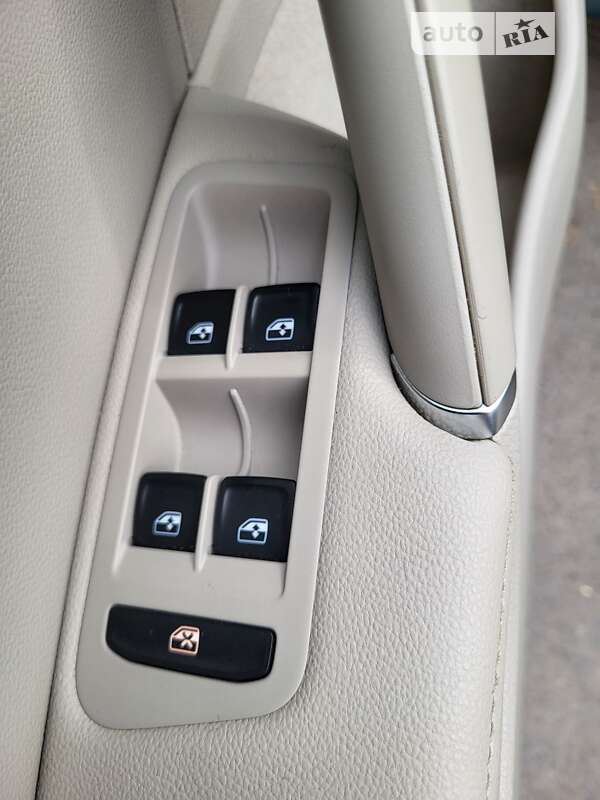 Хэтчбек Volkswagen e-Golf 2018 в Виннице