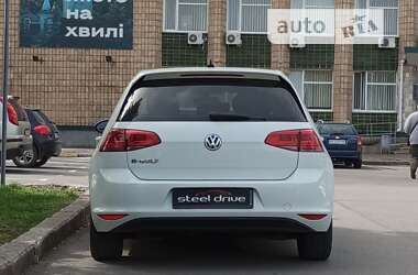 Хетчбек Volkswagen e-Golf 2016 в Миколаєві