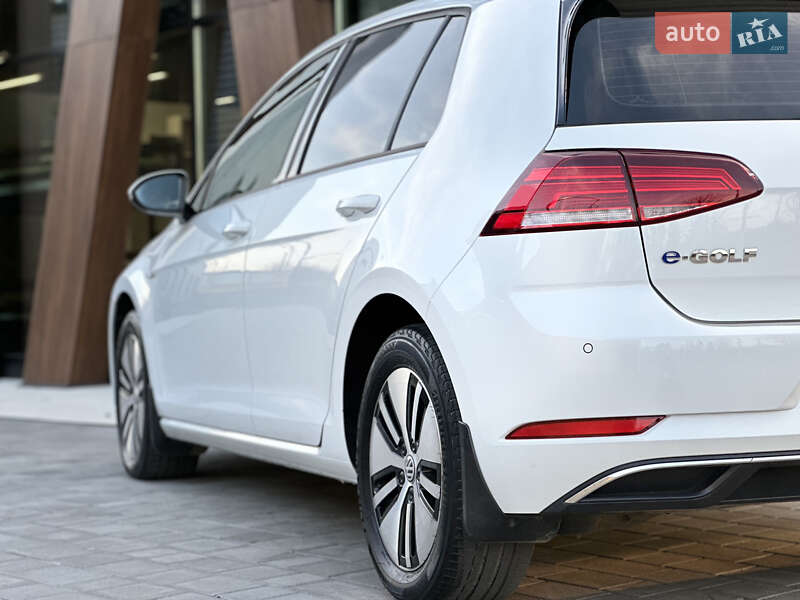 Хэтчбек Volkswagen e-Golf 2018 в Луцке