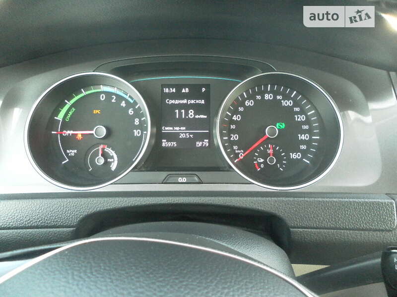 Хэтчбек Volkswagen e-Golf 2015 в Луцке