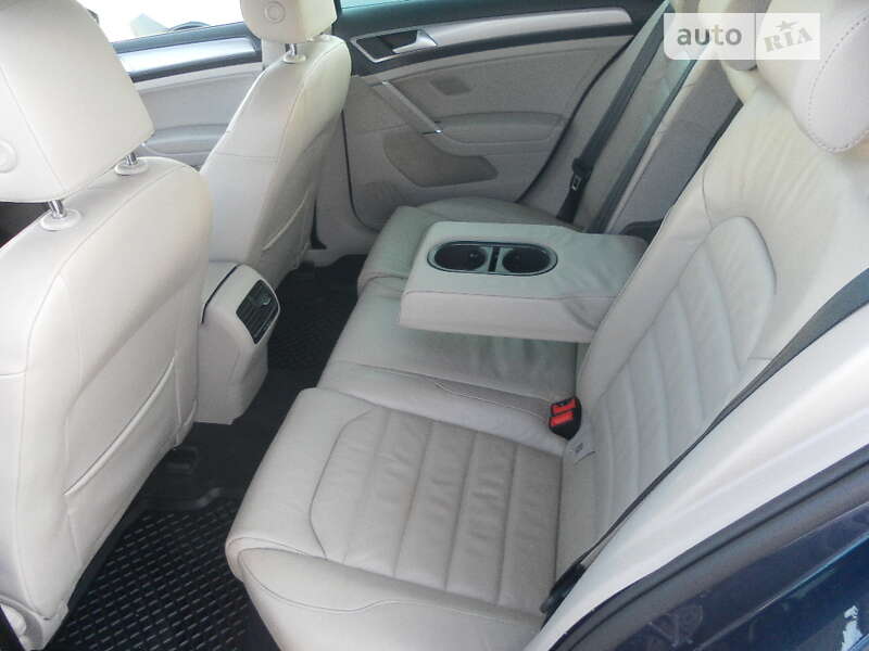 Хэтчбек Volkswagen e-Golf 2015 в Луцке