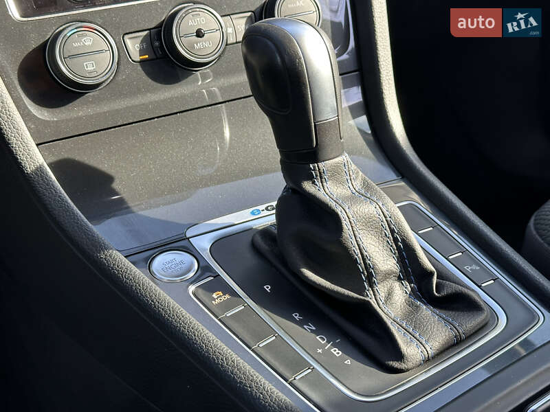 Хетчбек Volkswagen e-Golf 2020 в Тернополі