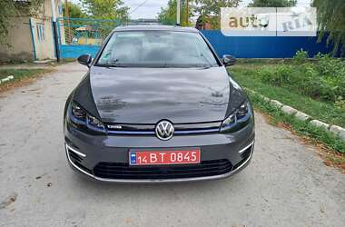 Хэтчбек Volkswagen e-Golf 2020 в Хотине