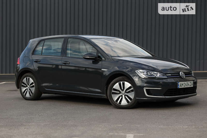 Хетчбек Volkswagen e-Golf 2019 в Житомирі